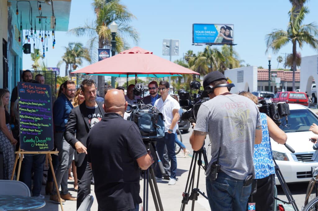 Karim at 2017 press conference with crowd